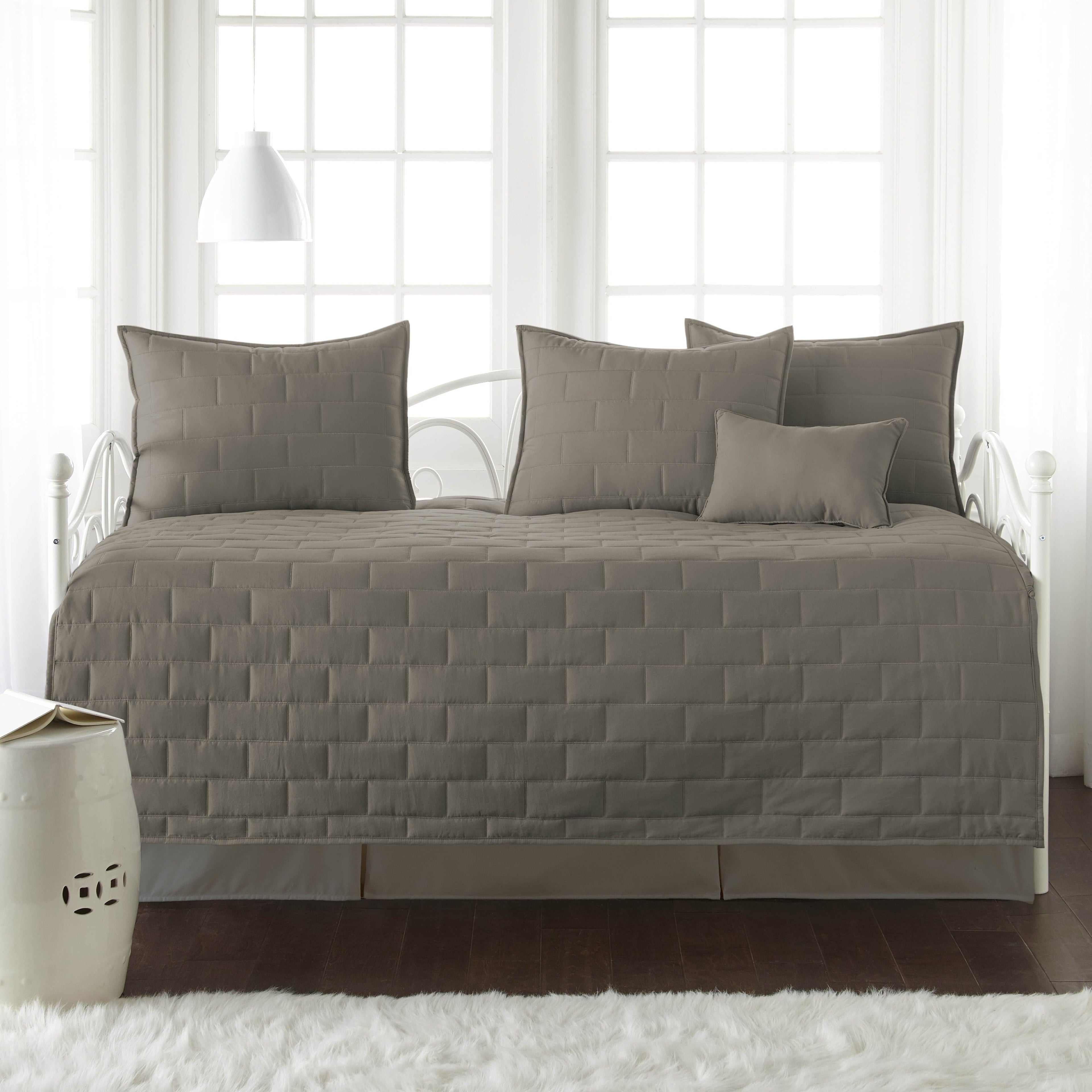 #color_vilano-dark-taupe
