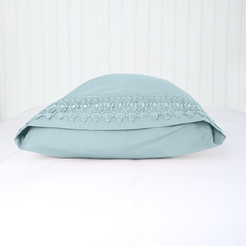 Vilano Lace Hem Pillow Cases