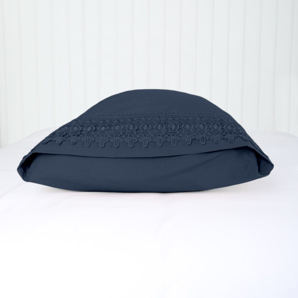 Vilano Lace Hem Pillow Cases
