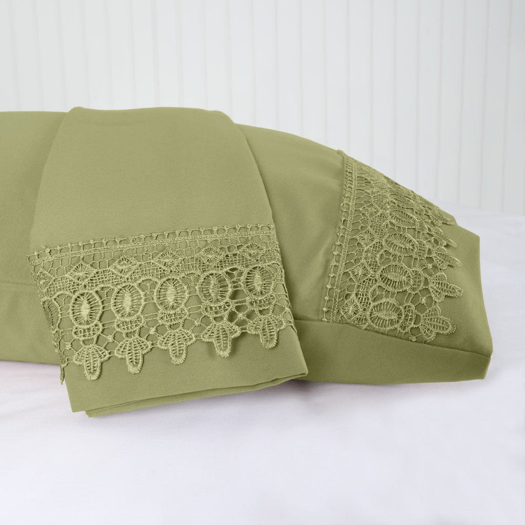 Vilano Lace Hem Pillow Cases