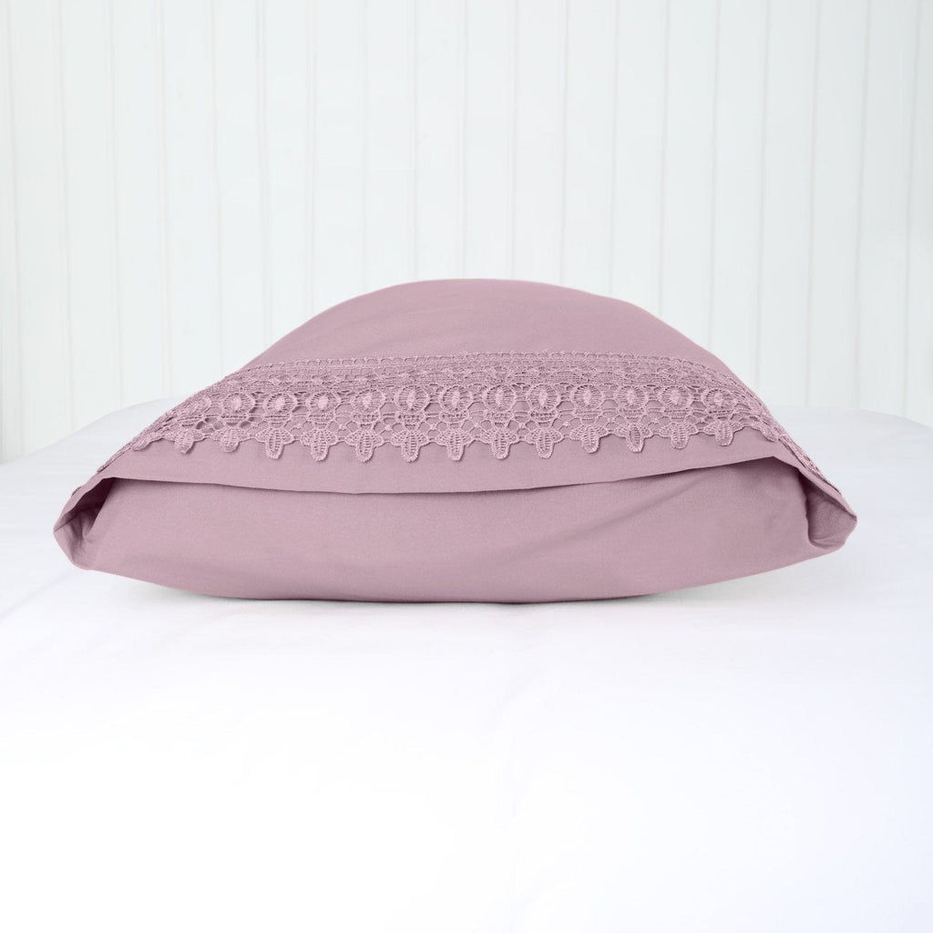 Vilano Lace Hem Pillow Cases