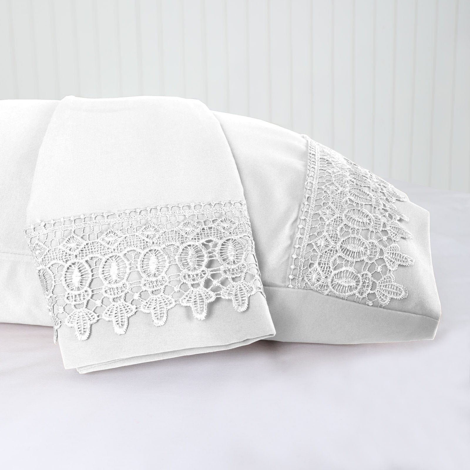 Vilano Lace Hem Pillow Cases