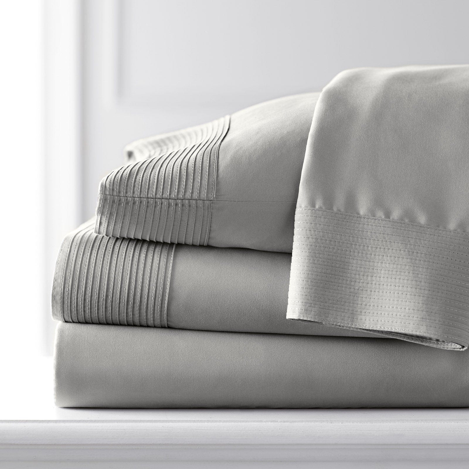 Vilano Extra Deep Pocket Pleated Sheet Set