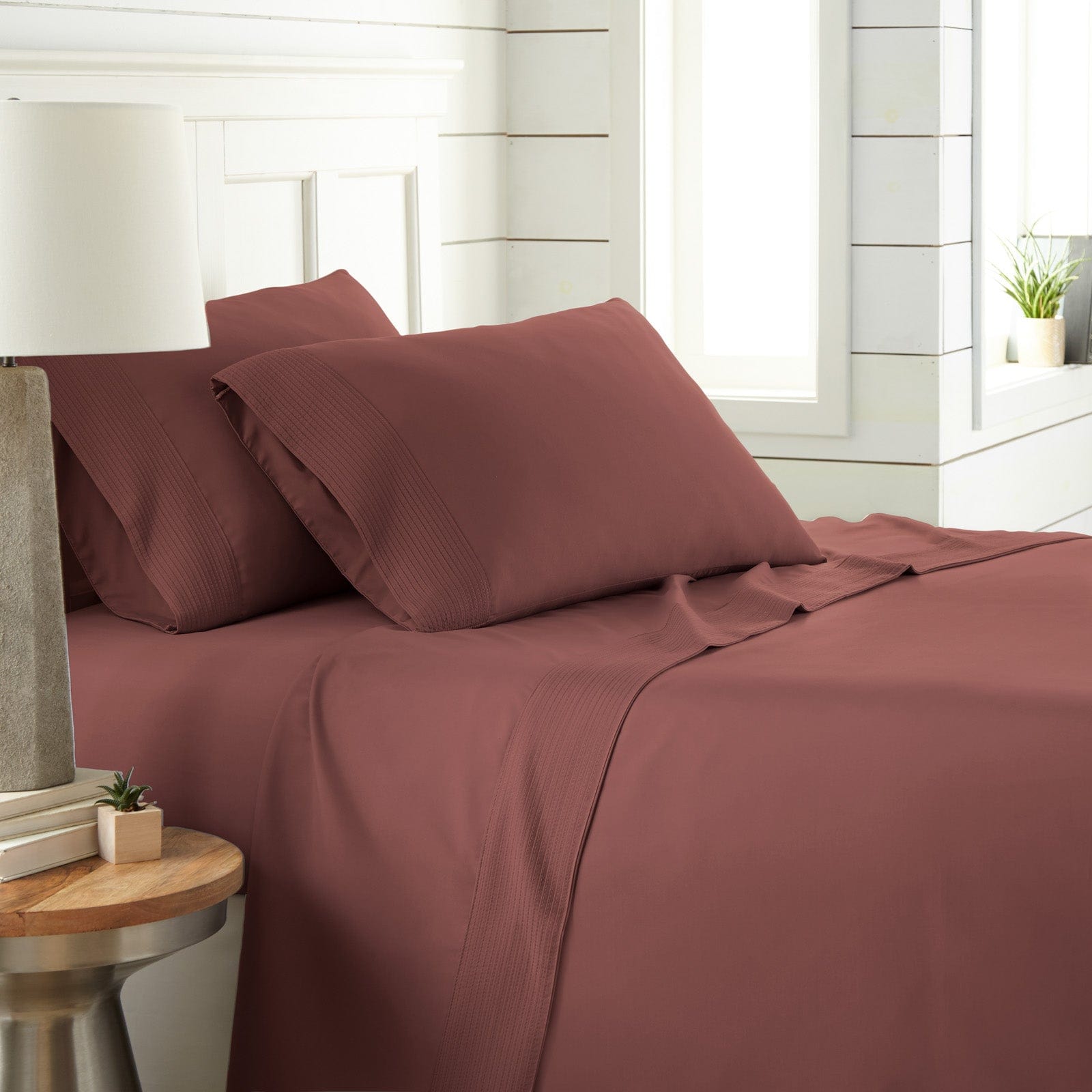 Vilano Extra Deep Pocket Pleated Sheet Set