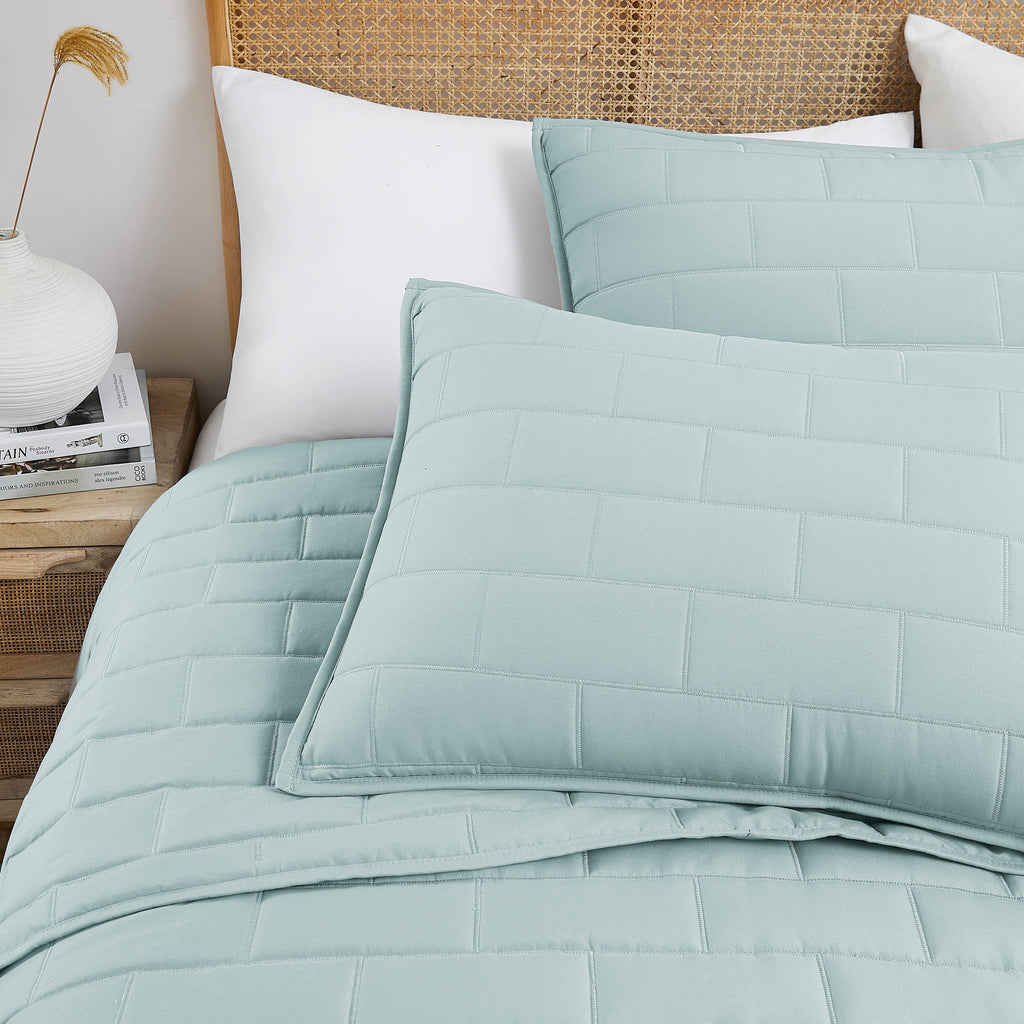 Brickyard Collection Quilt Set