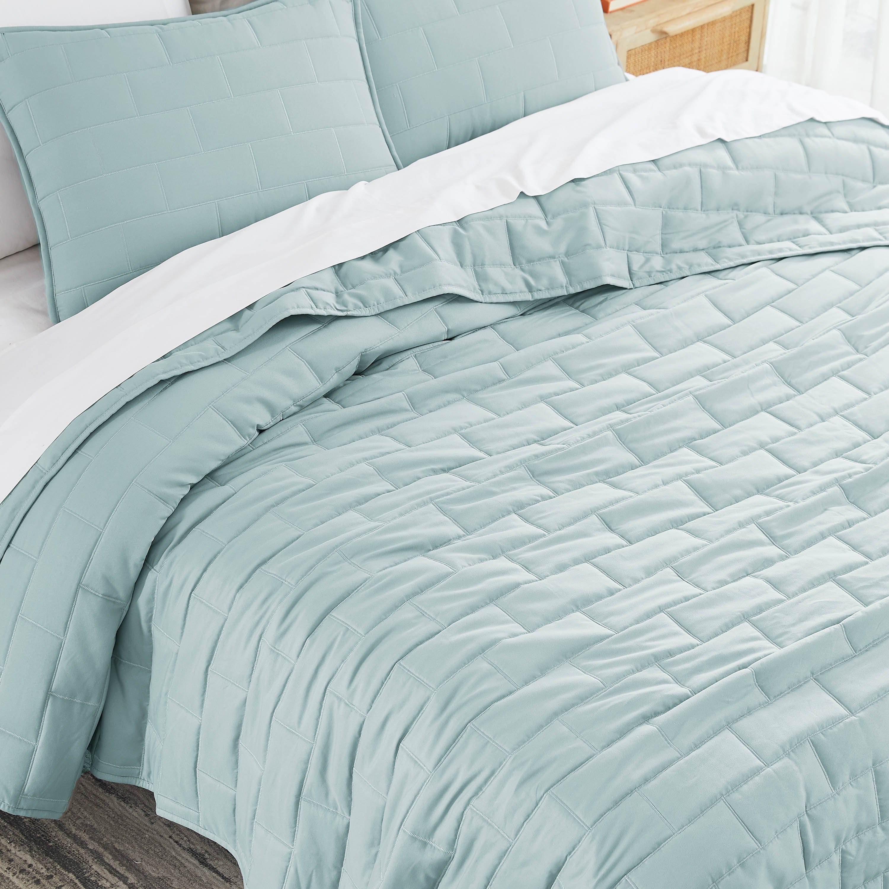 Brickyard Collection Quilt Set