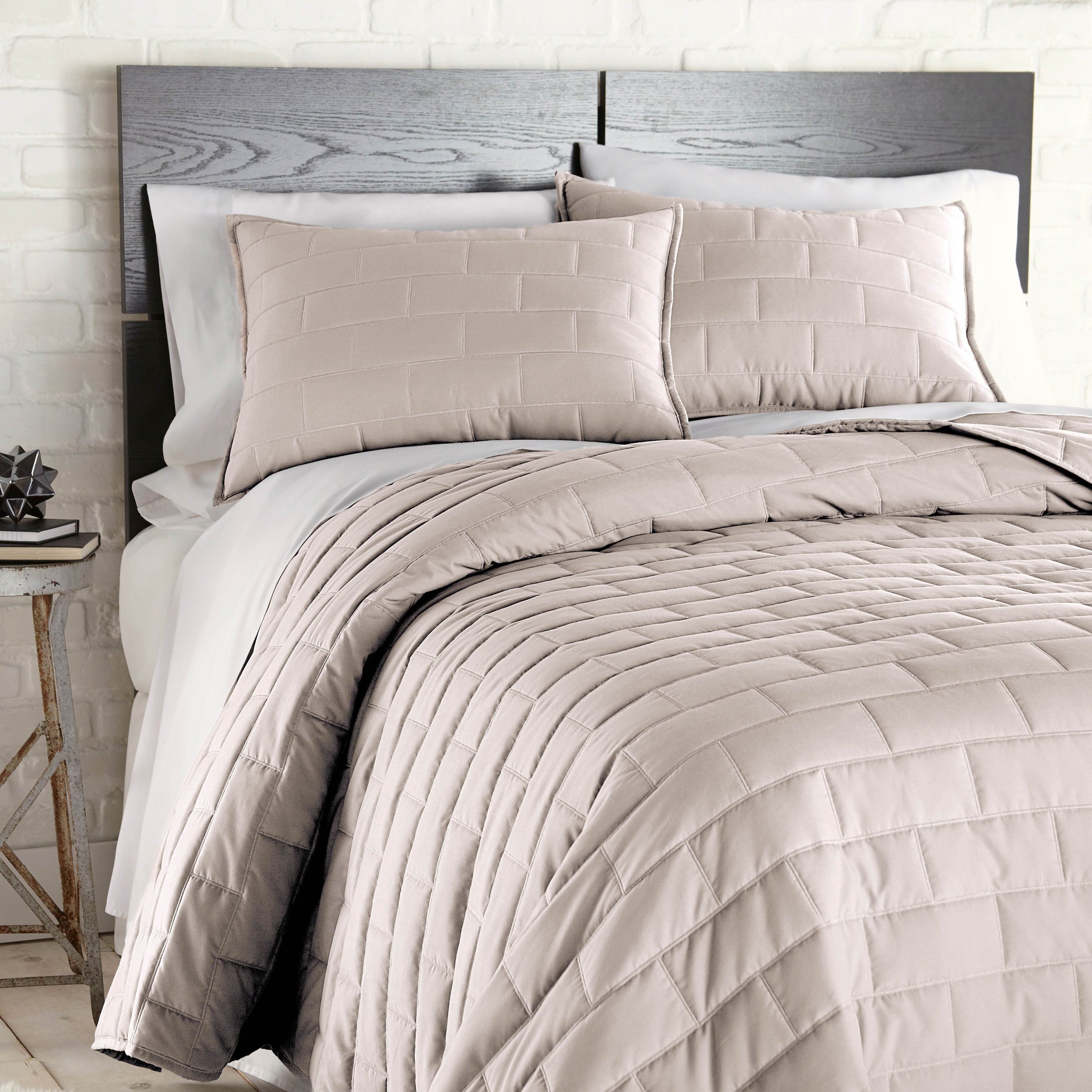 Brickyard Collection Quilt Set