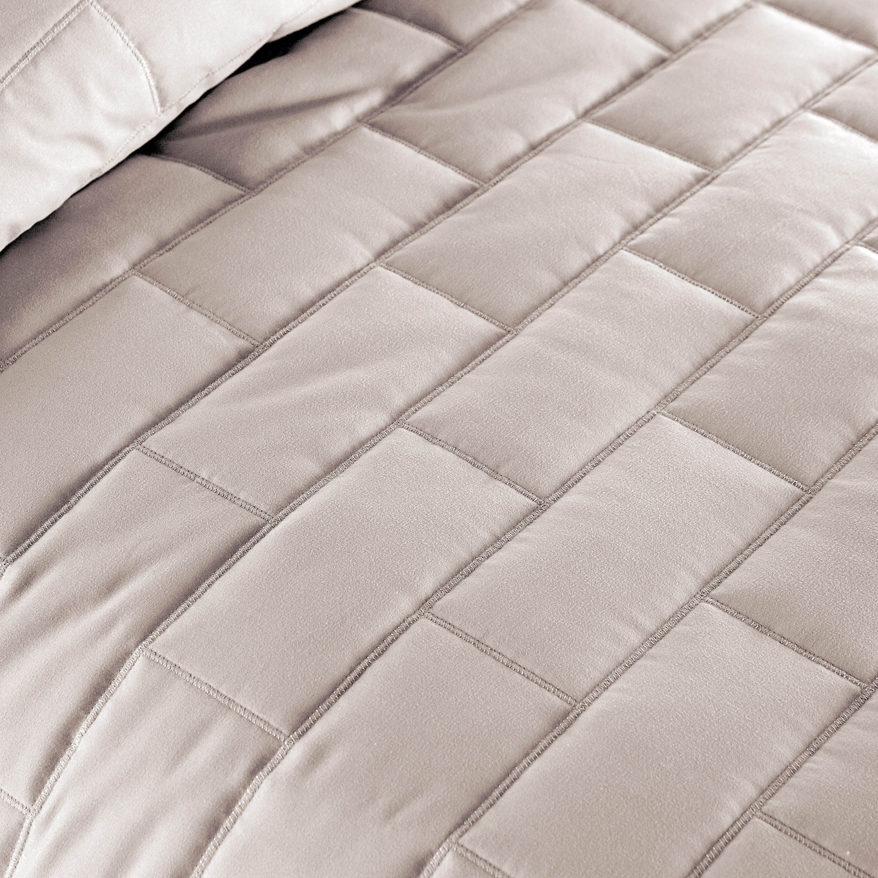 Brickyard Collection Quilt Set