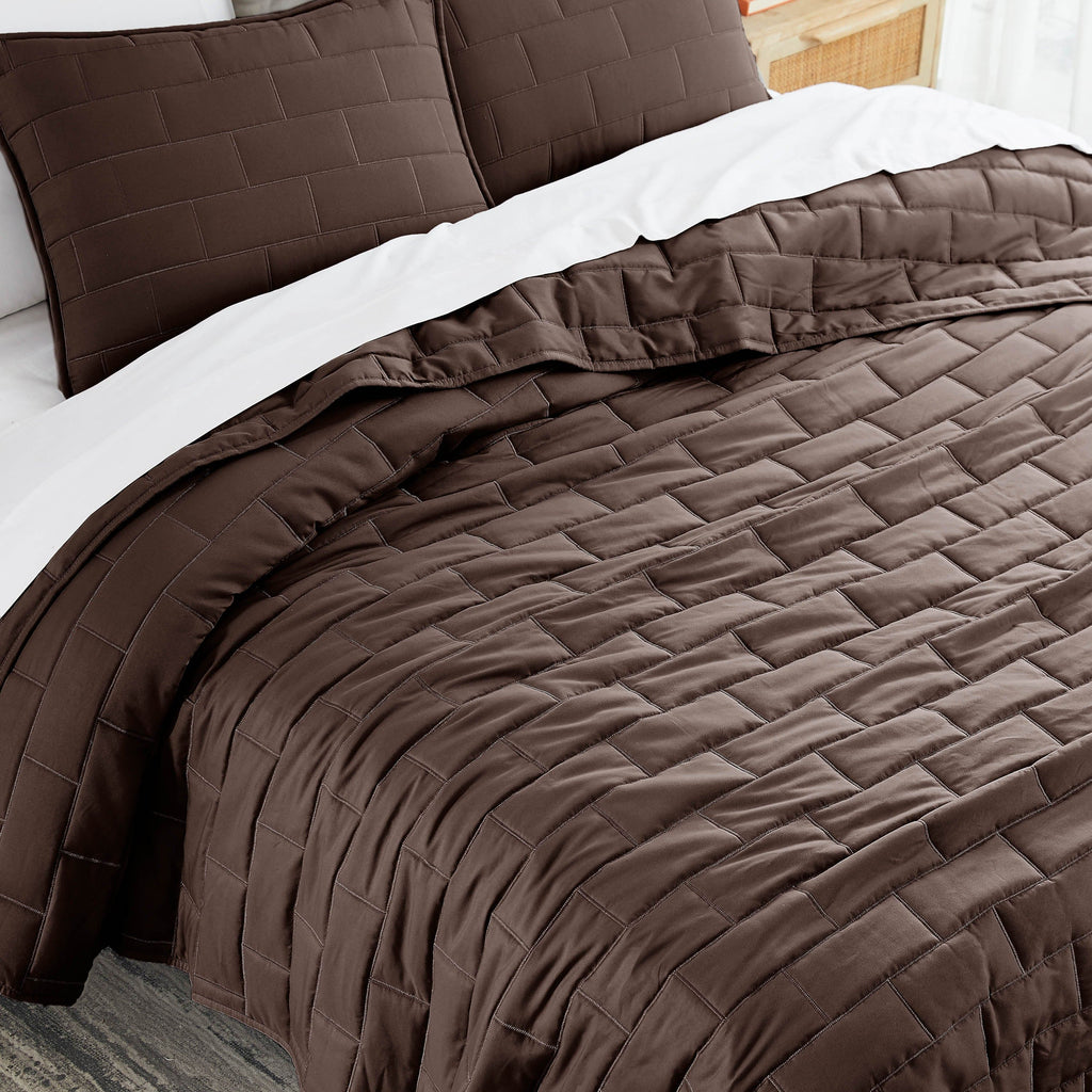 Brickyard Collection Quilt Set