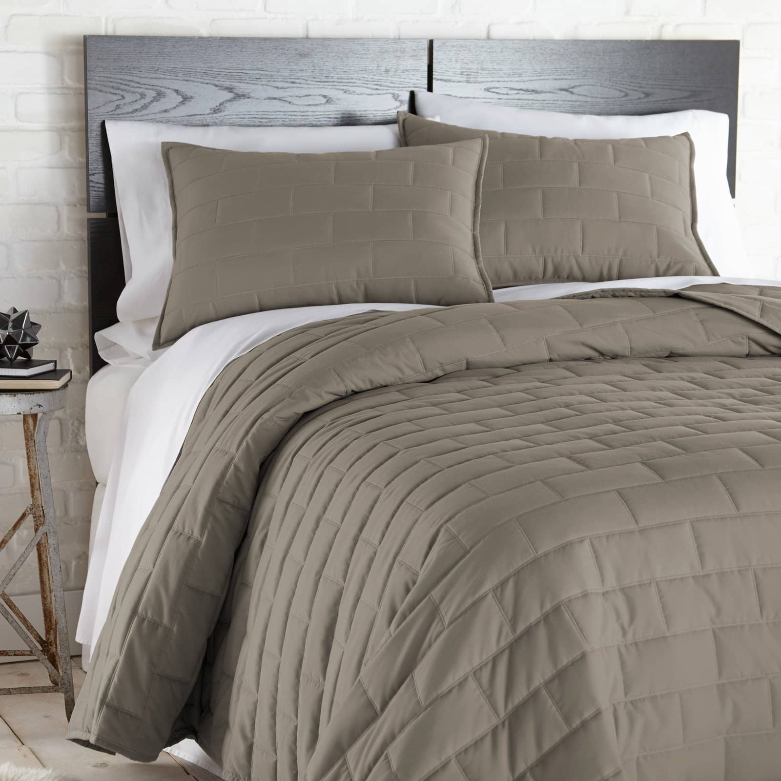 Brickyard Collection Quilt Set