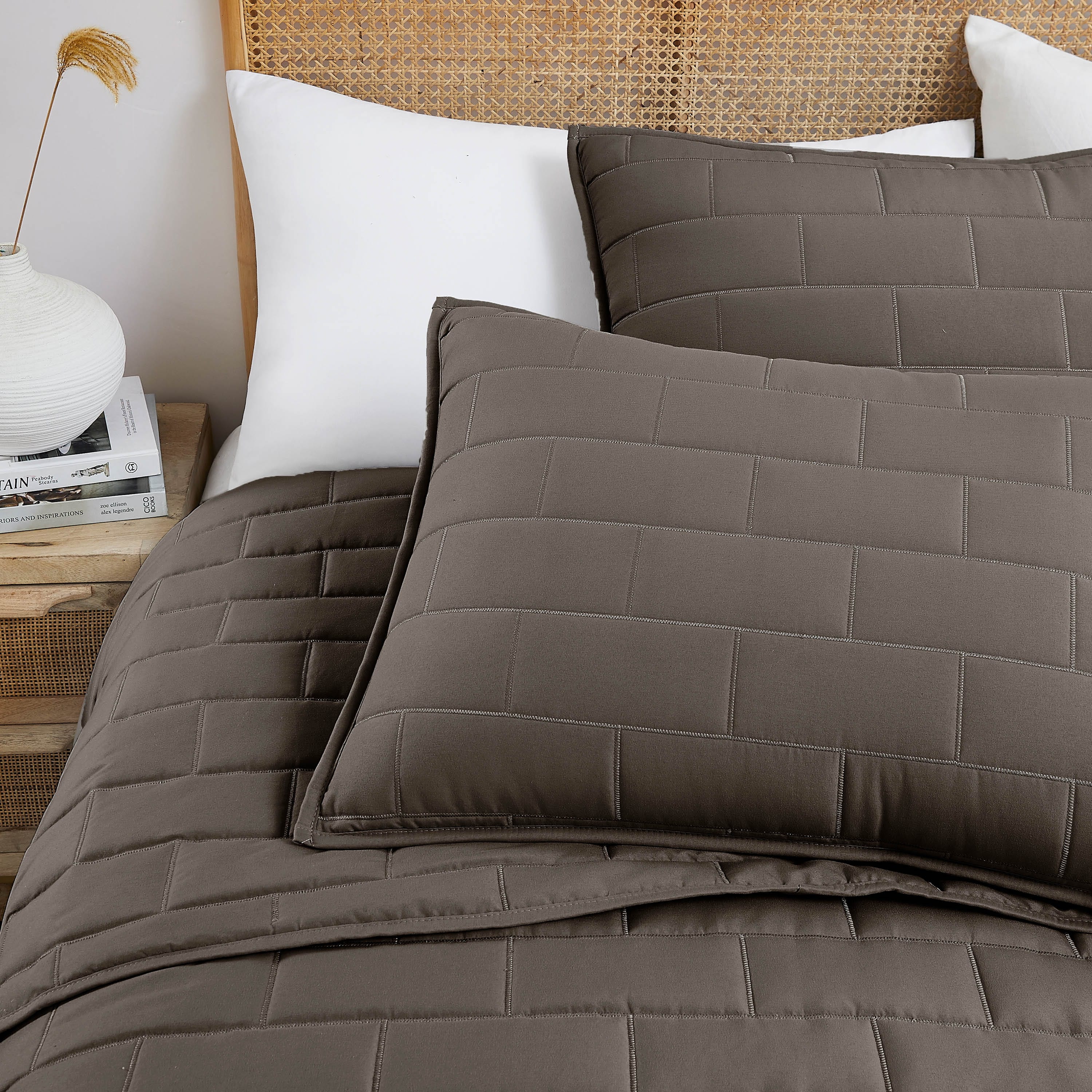 Brickyard Collection Quilt Set