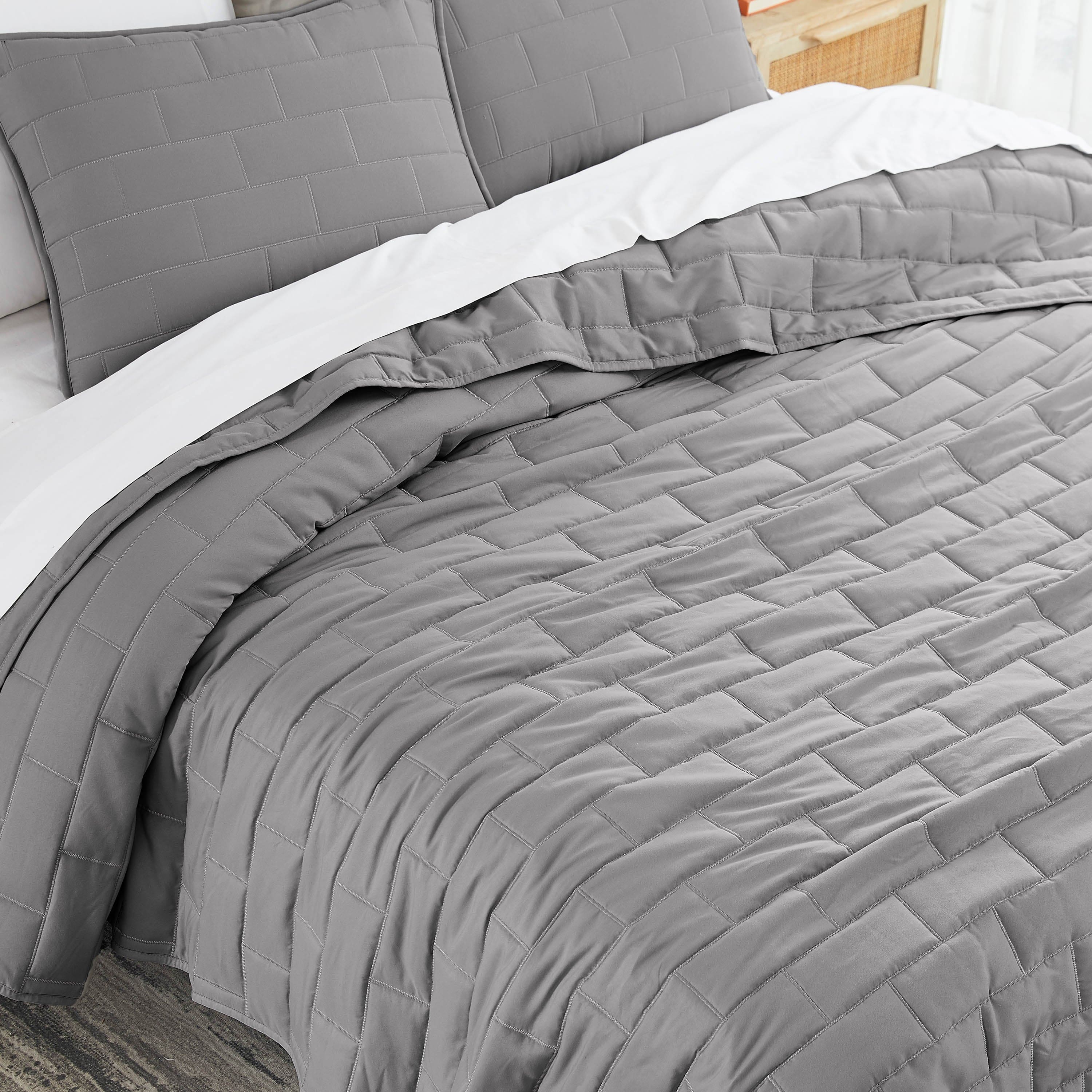 Brickyard Collection Quilt Set