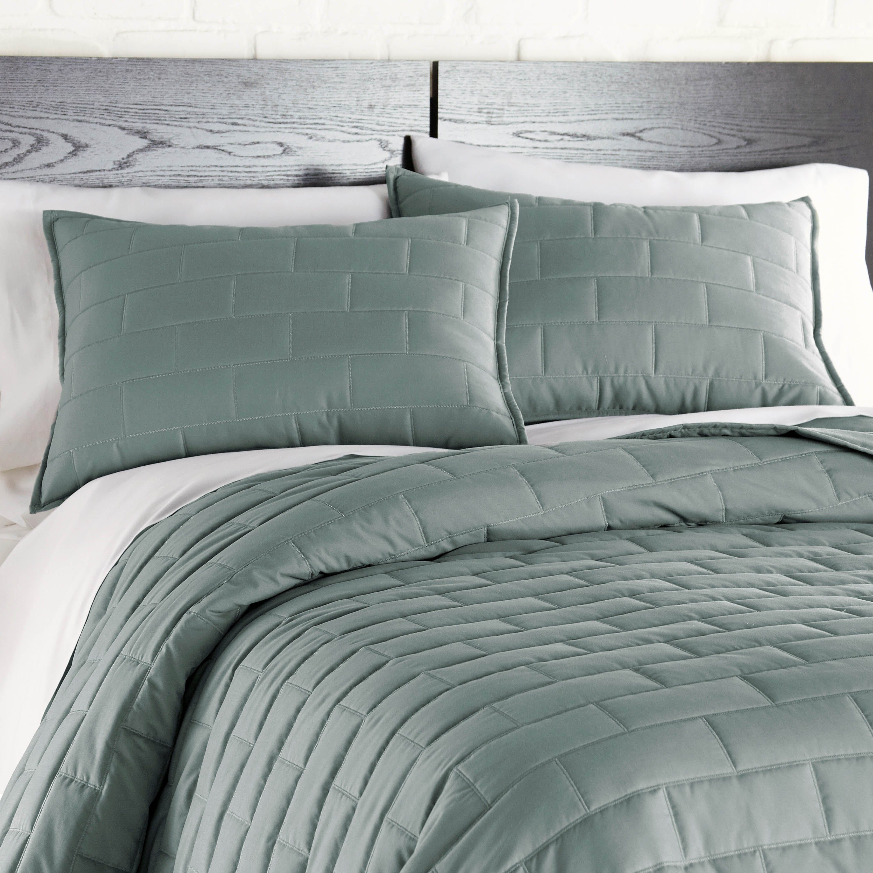 Brickyard Collection Quilt Set