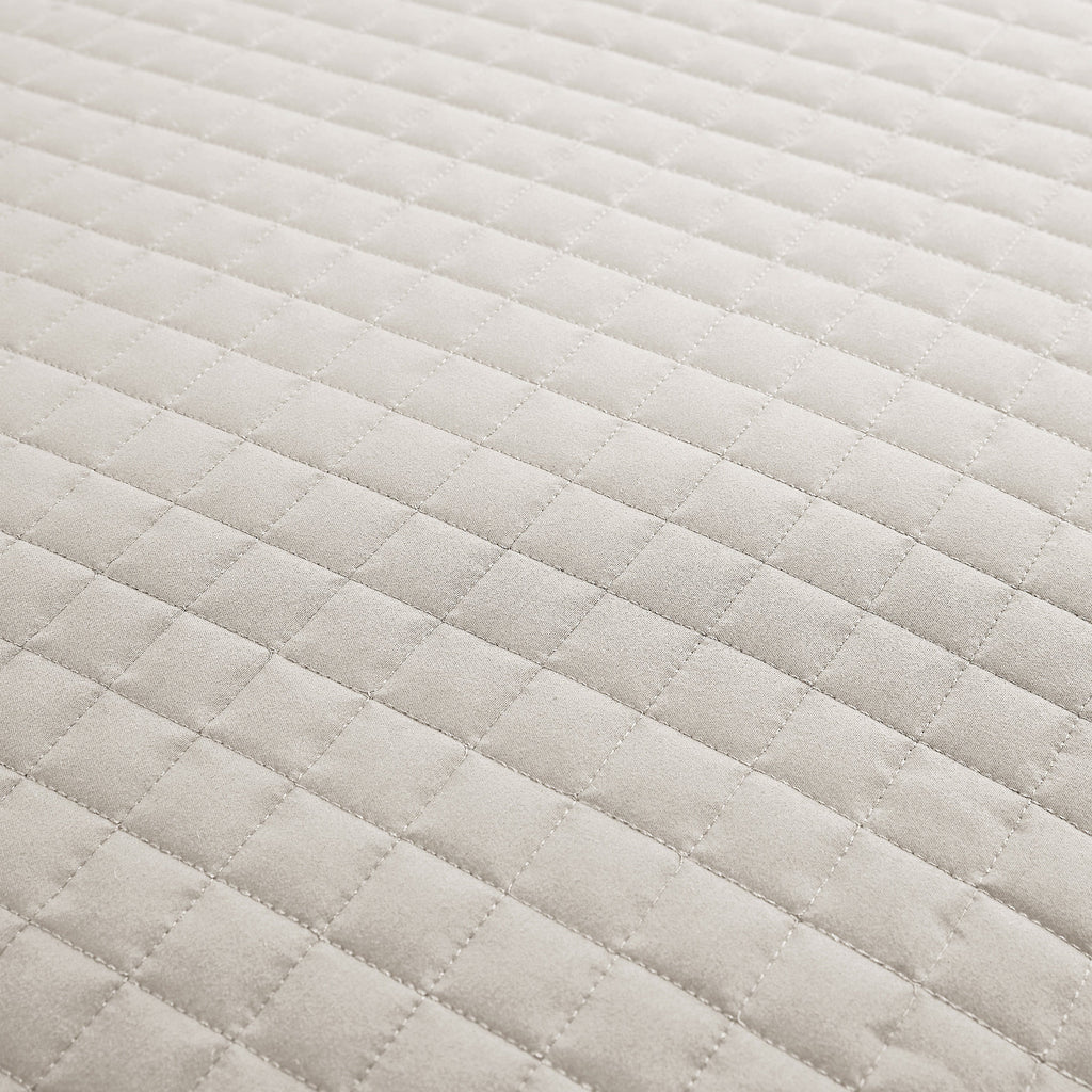 Vilano Oversized Quilt Set