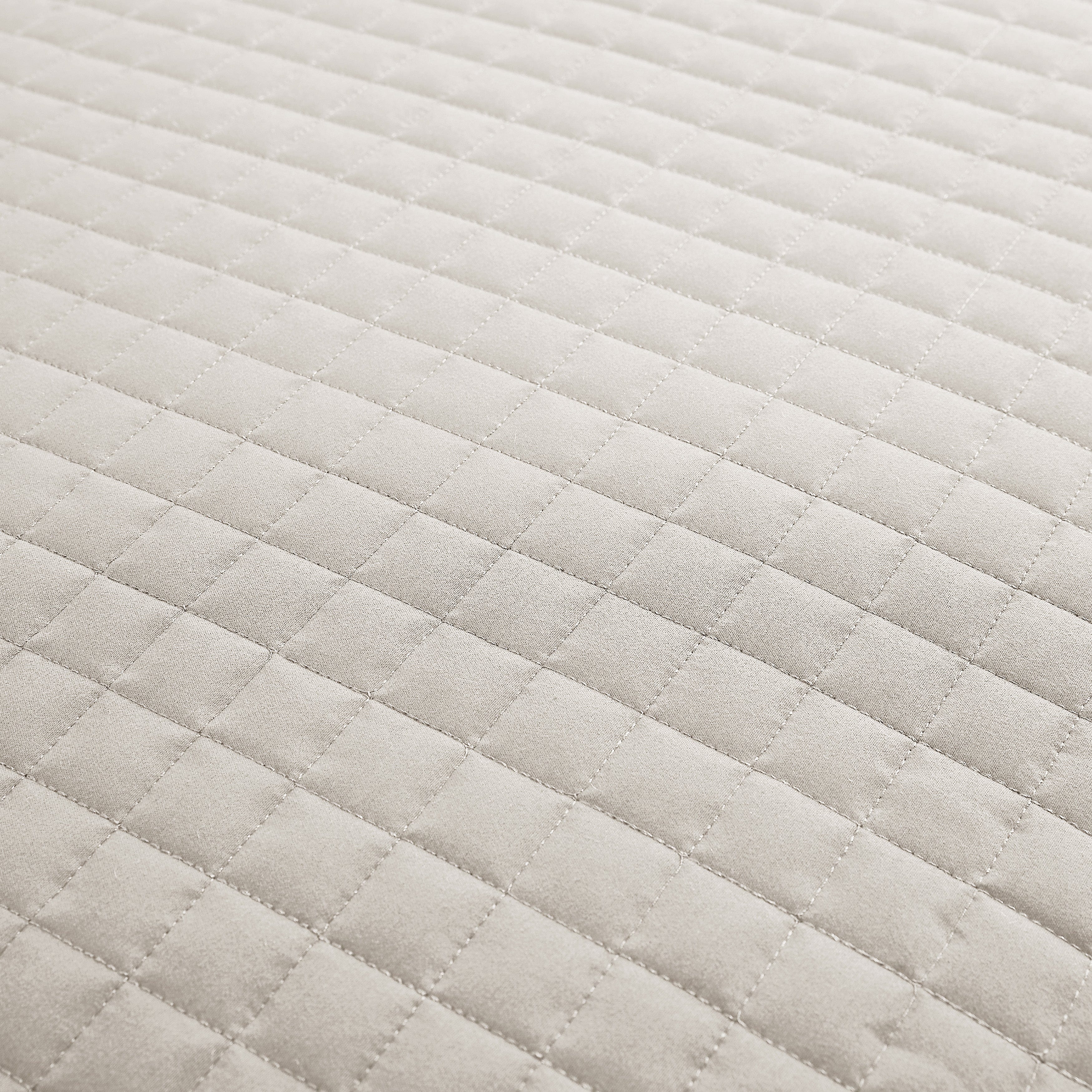 Vilano Oversized Quilt Set