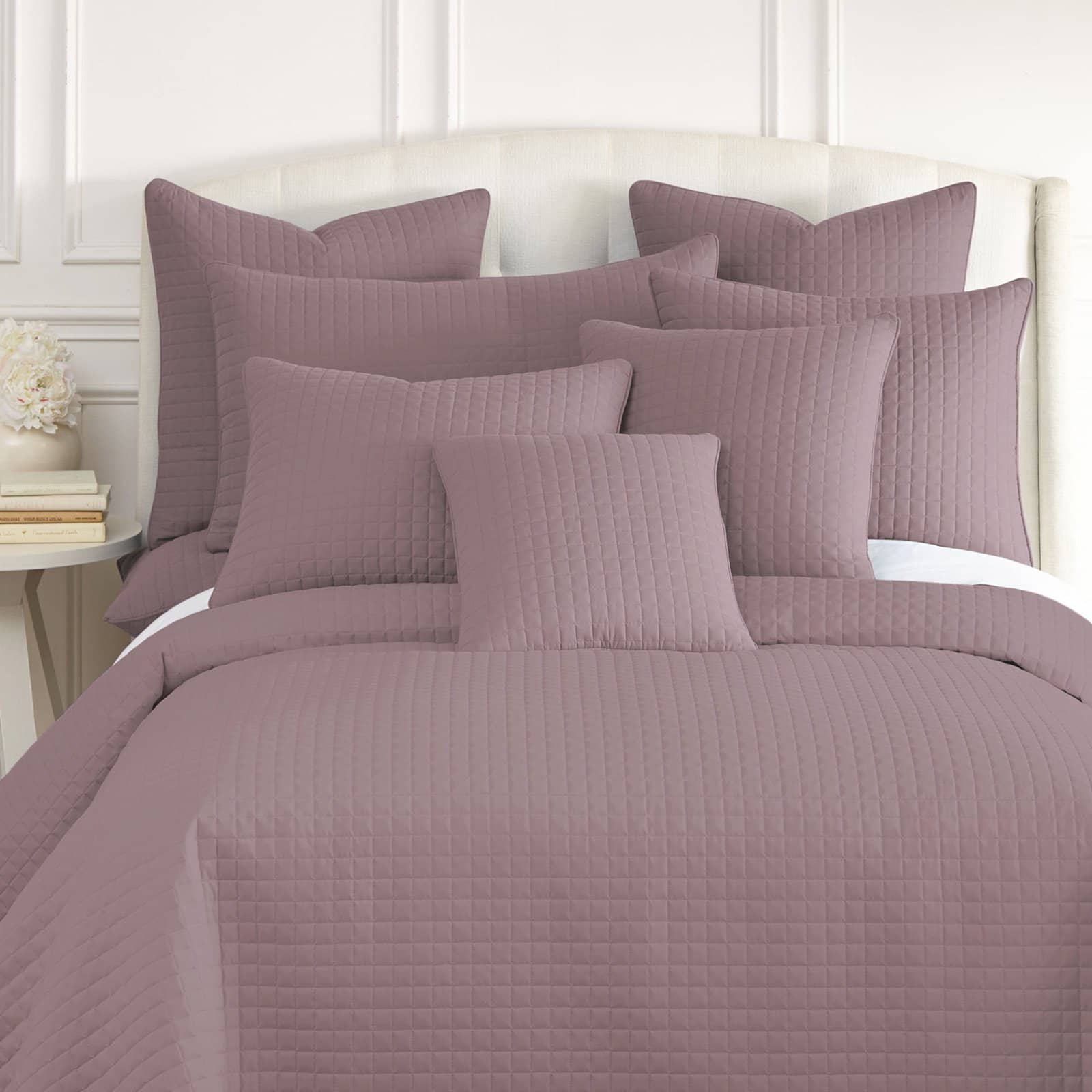 Vilano Quilted Shams in Lavender#color_vilano-lavender