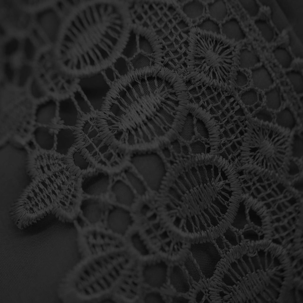 Vilano Lace Hem Pillow Cases