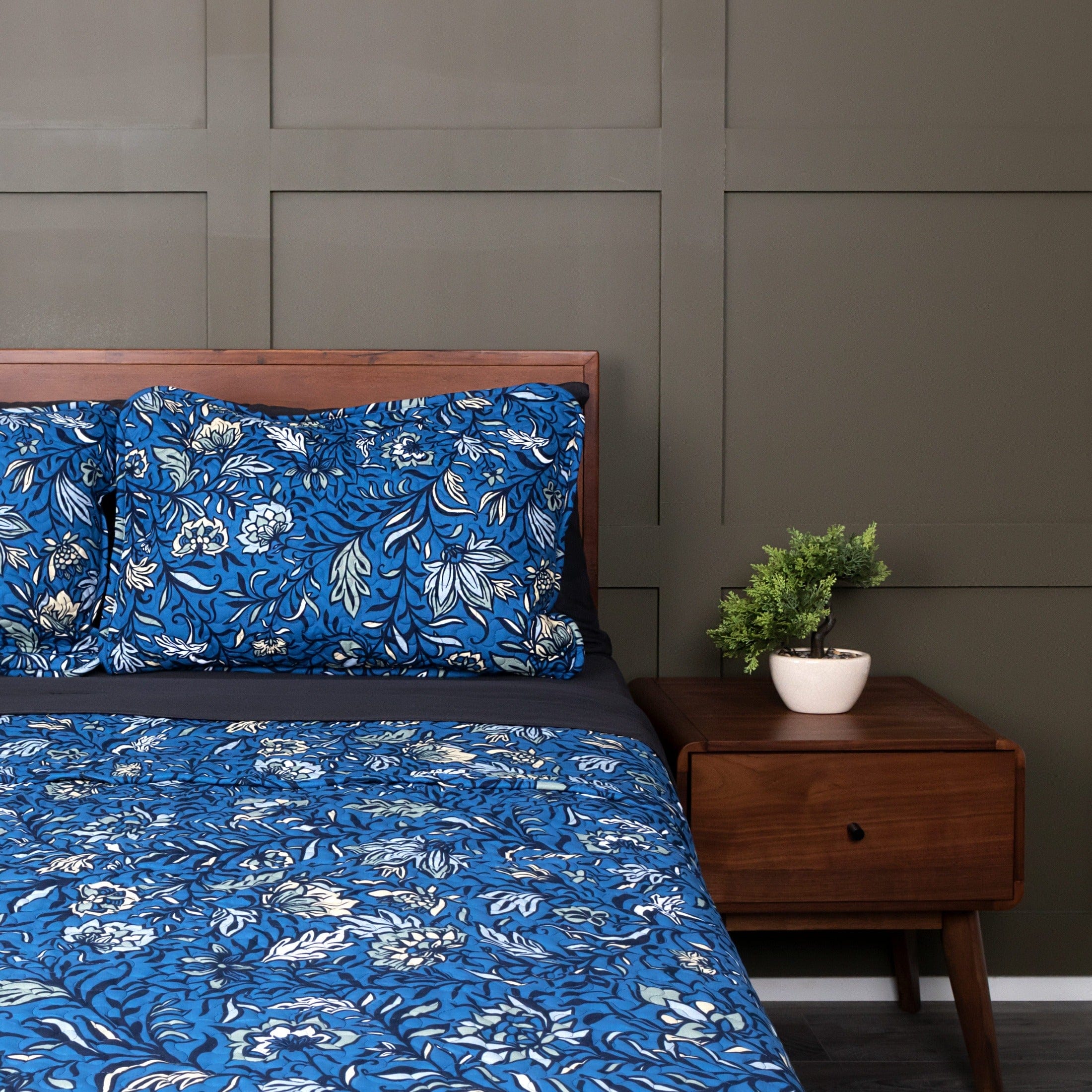 Blooming Blossoms Quilt Set
