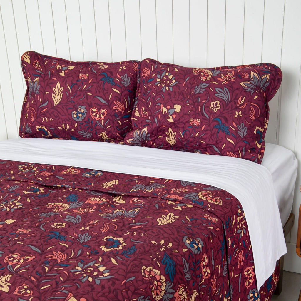 Blooming Blossoms Quilt Set