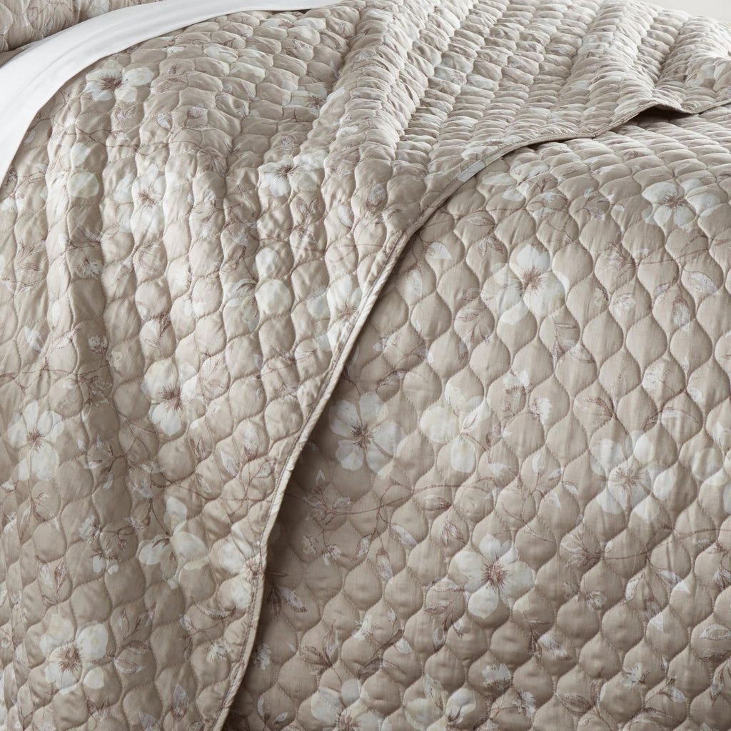 Mystic Garden Quilt Set