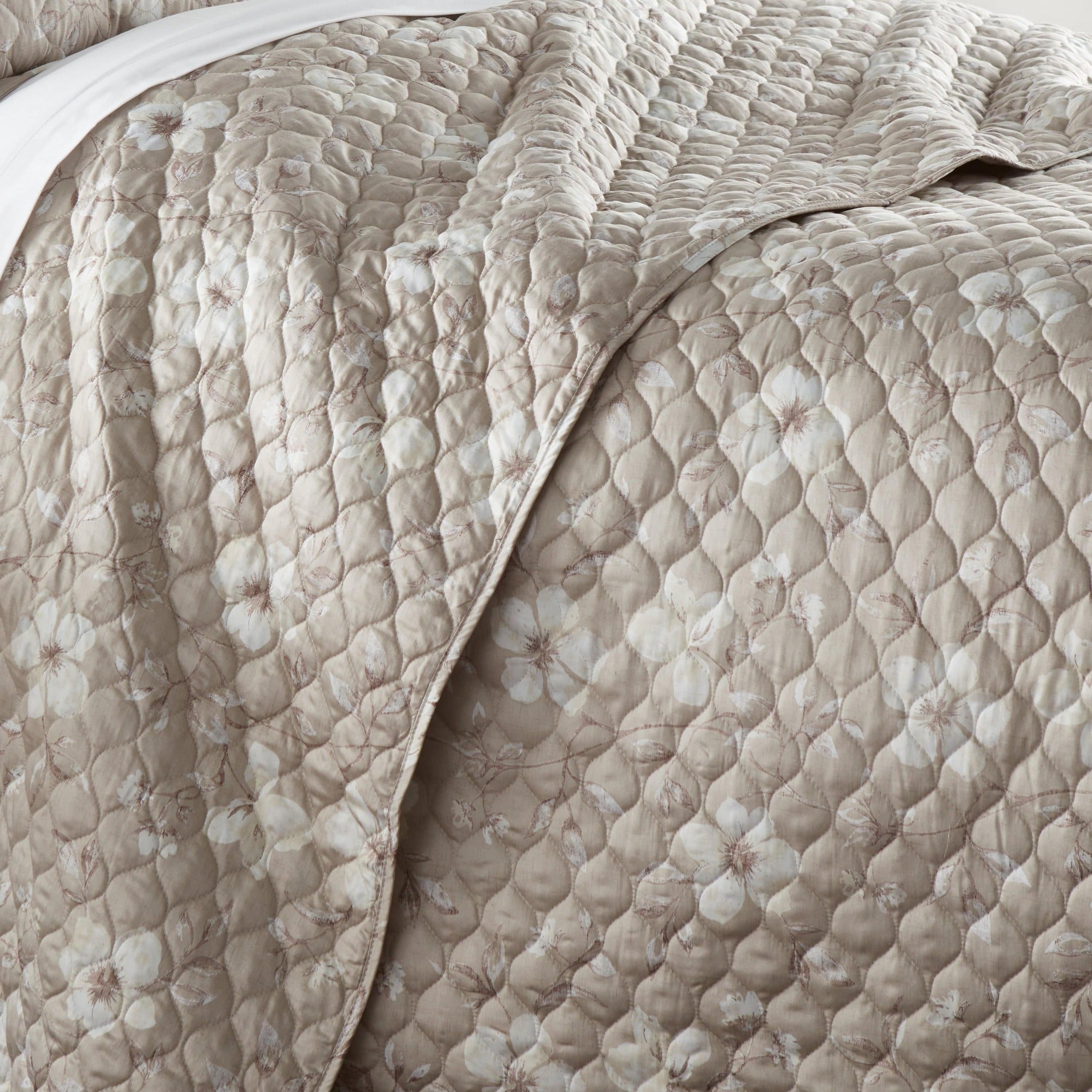 Mystic Garden Quilt Set