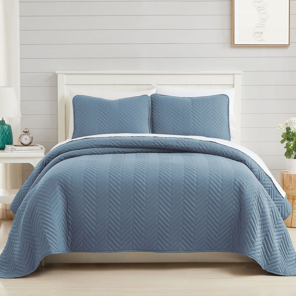 Chevron Oversized Quilt Set