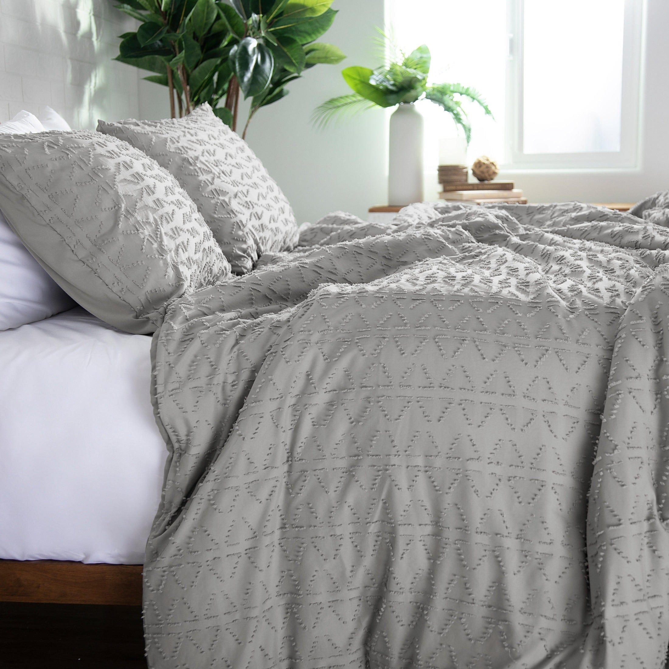 Bali Clipped Jacquard Duvet Cover Set