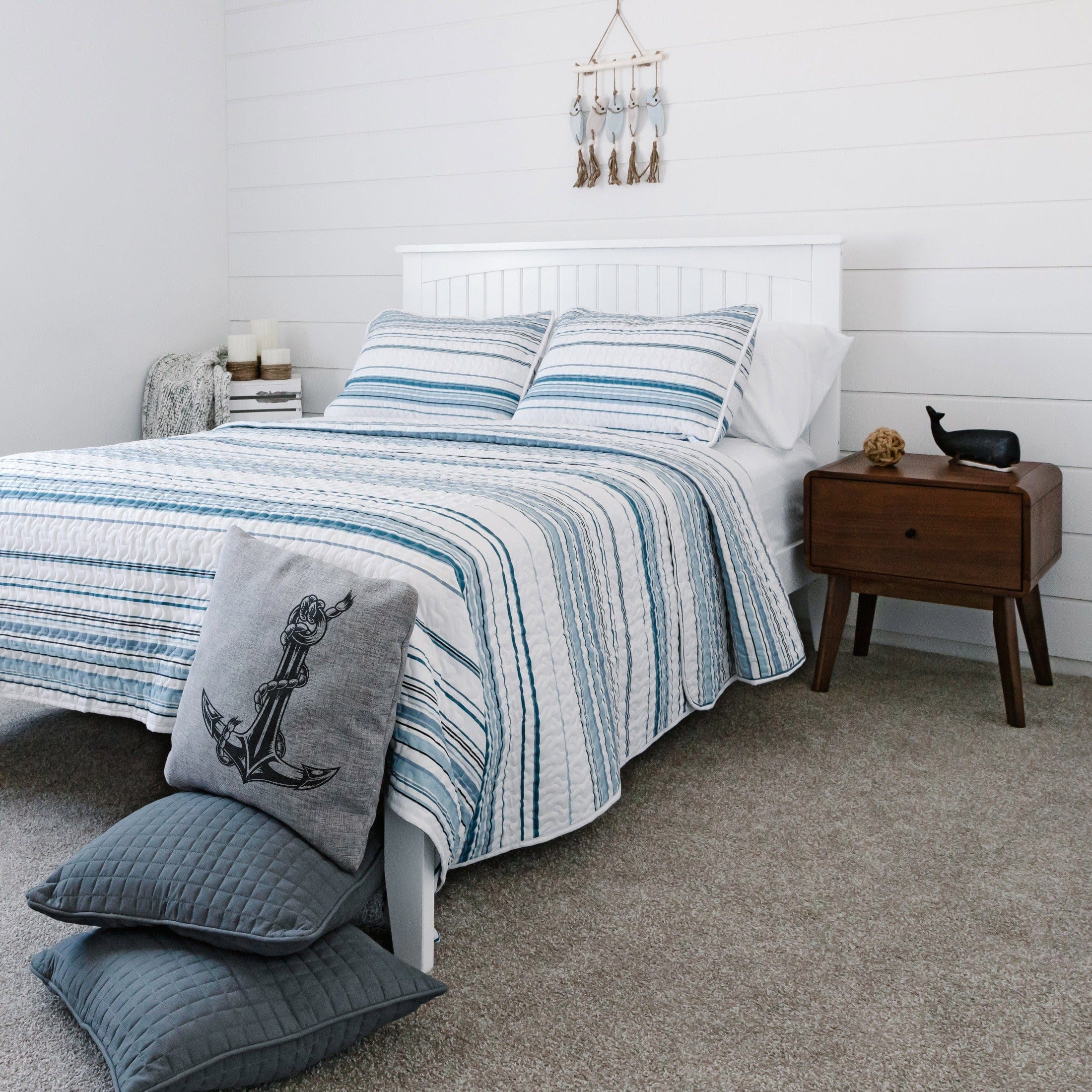 Coastal Stripes Quilt Set