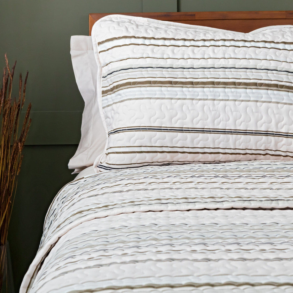 Coastal Stripes Quilt Set