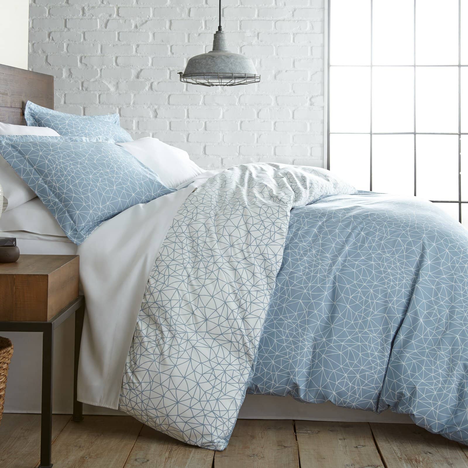 Geometric Maze Comforter Set in Blue#color_geometric-maze-blue