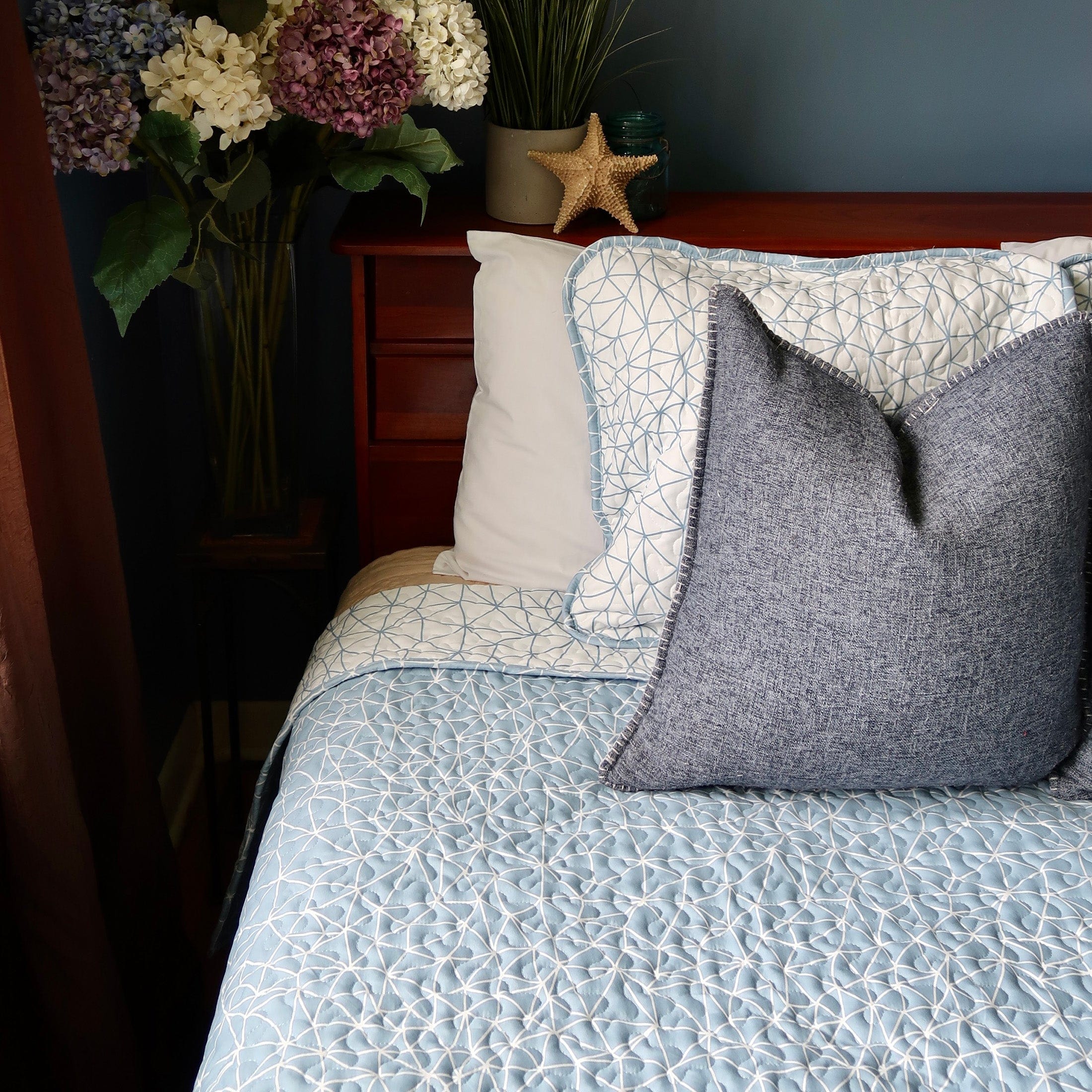 Geometric Maze Reversible Quilt Set