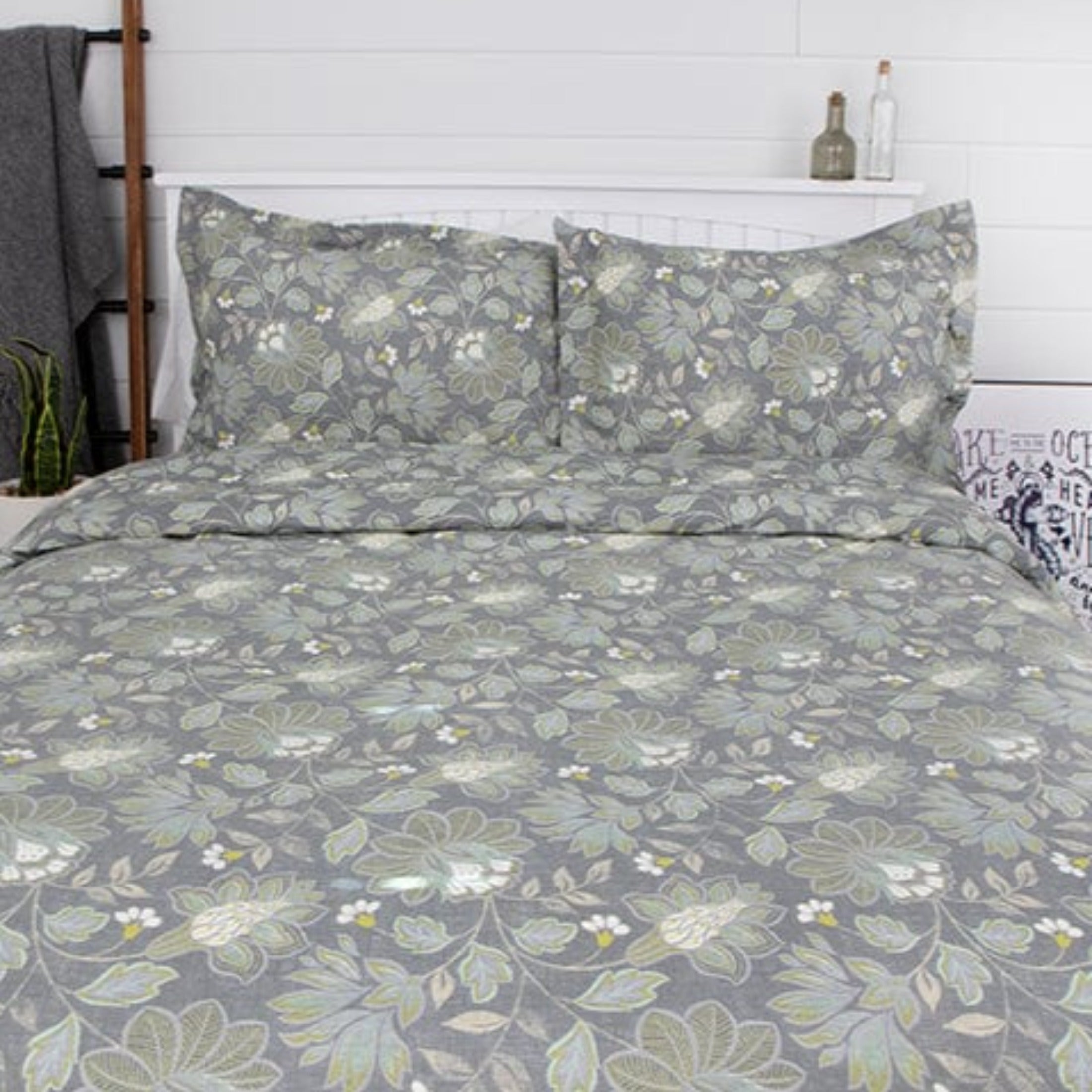 Infinite Blossom Duvet Cover Set