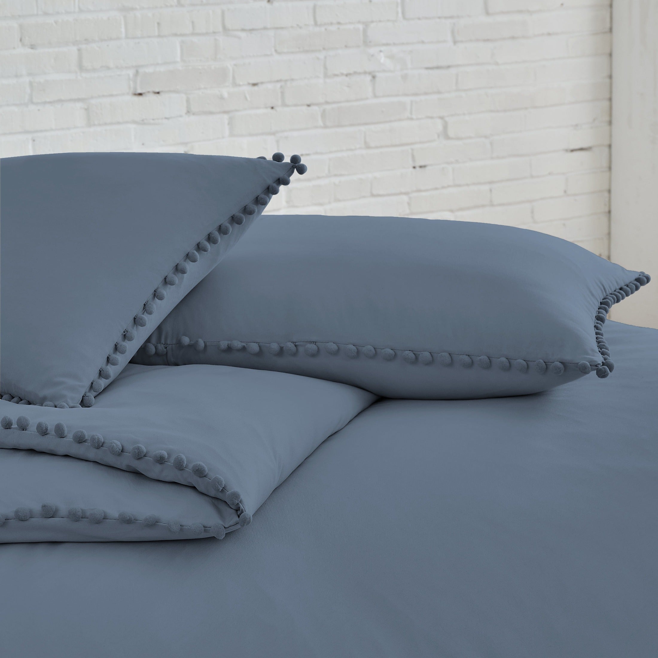 Pom-Pom Duvet Cover Set
