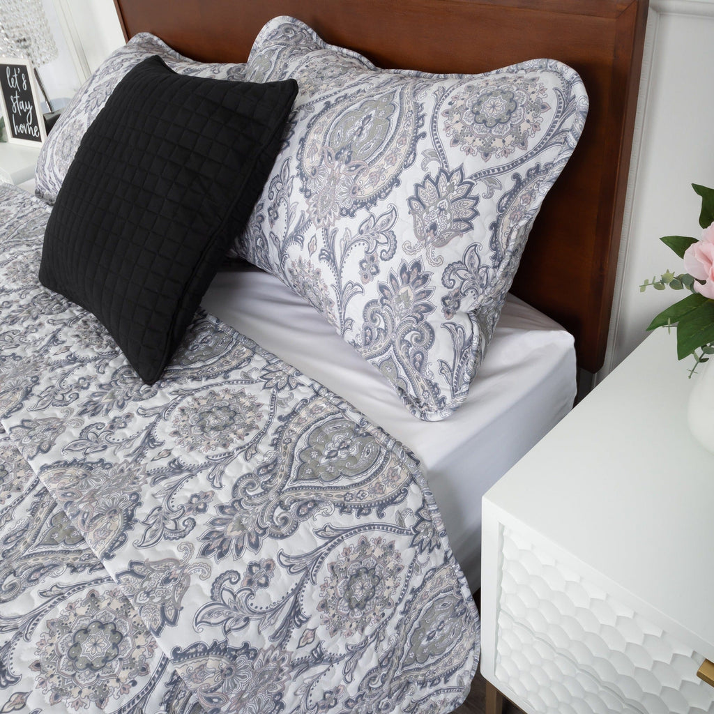 Boho Paisley Quilt Set