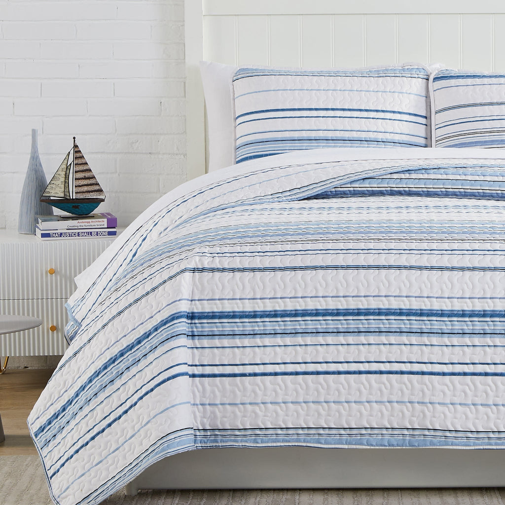 Coastal Stripes Quilt Set