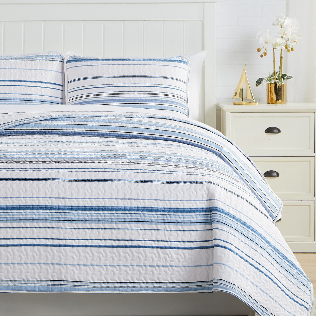 Coastal Stripes Quilt Set