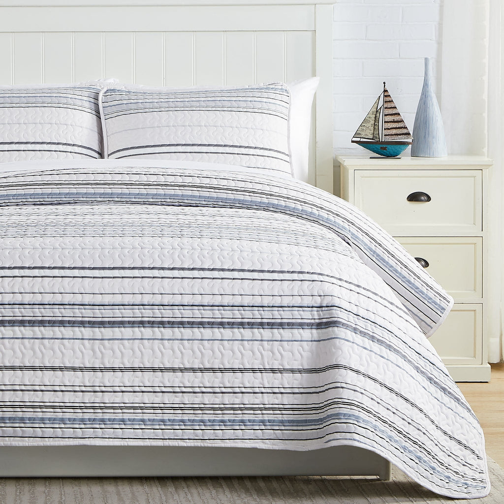Coastal Stripes Quilt Set