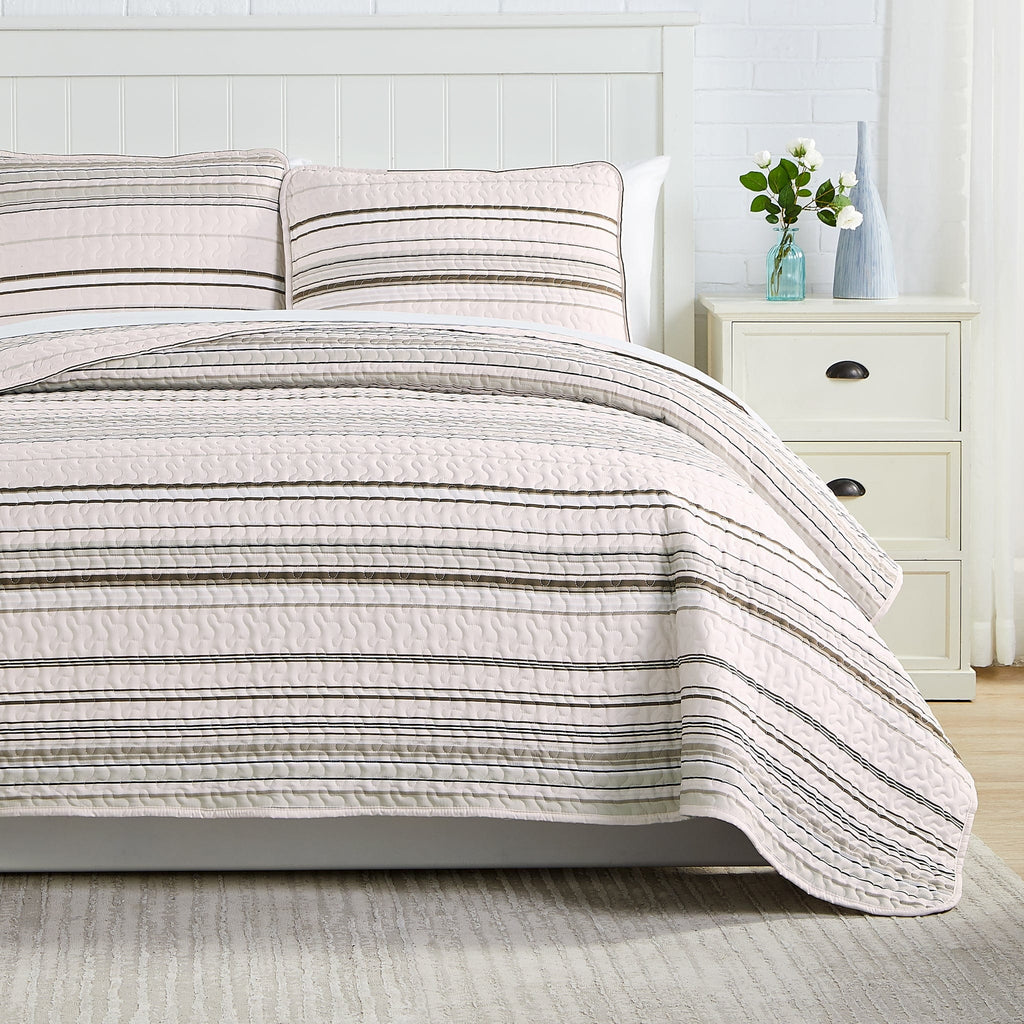 Coastal Stripes Quilt Set