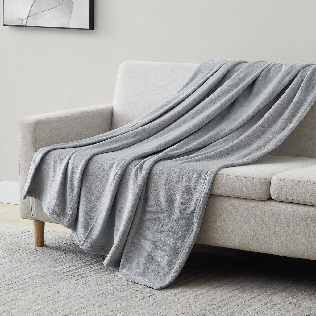Microfleece Oversized Blankets and Throws