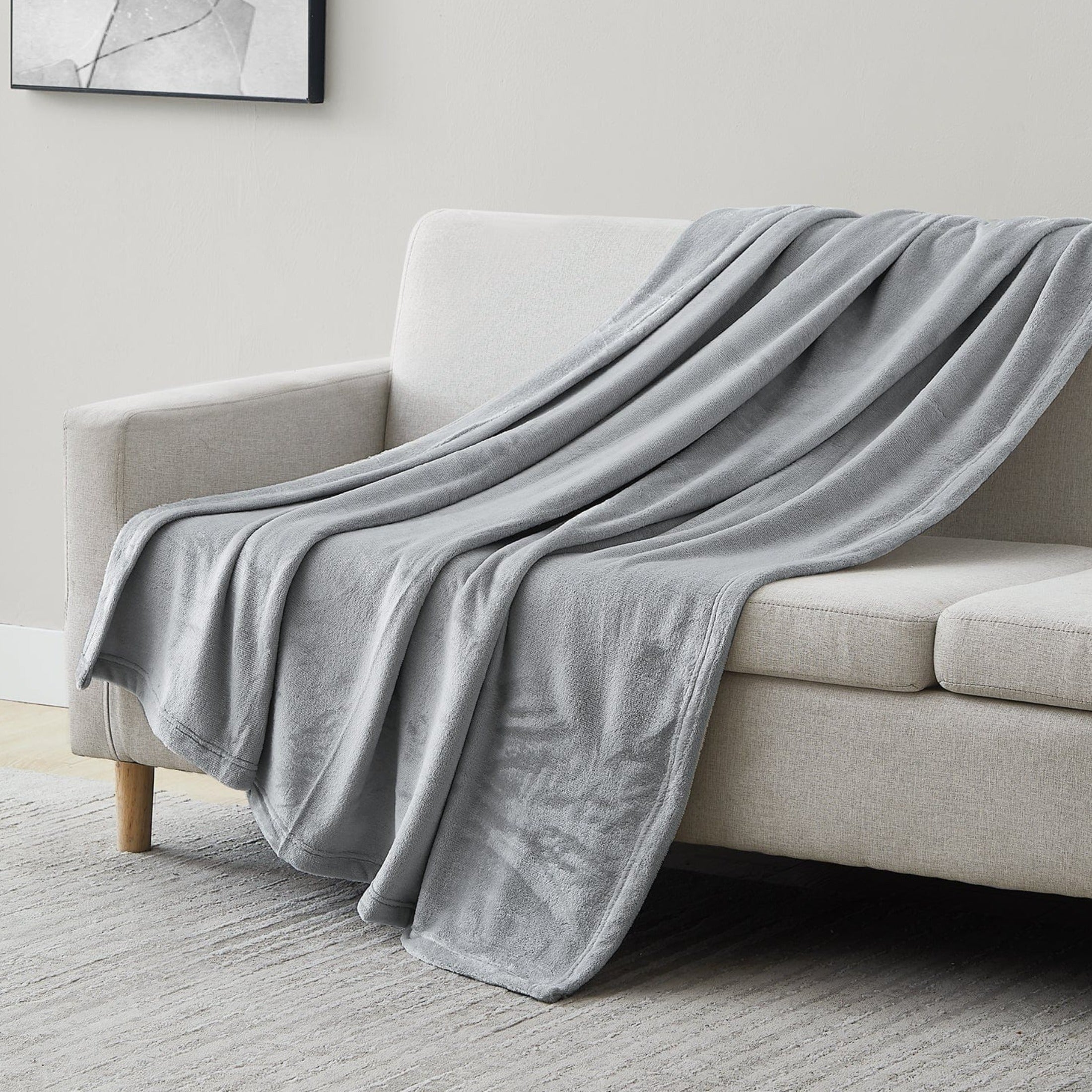 Microfleece Oversized Blankets and Throws