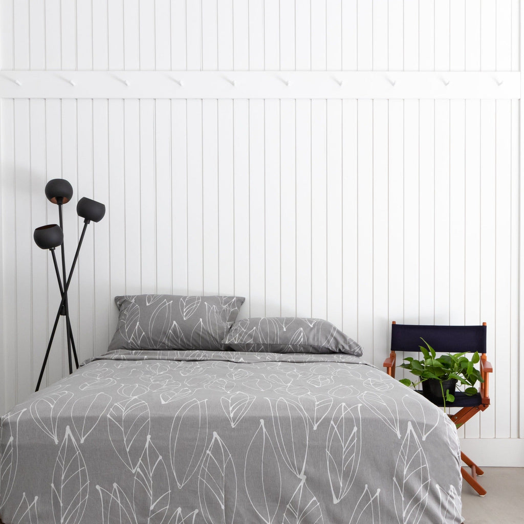 Modern Foliage Sheet Set