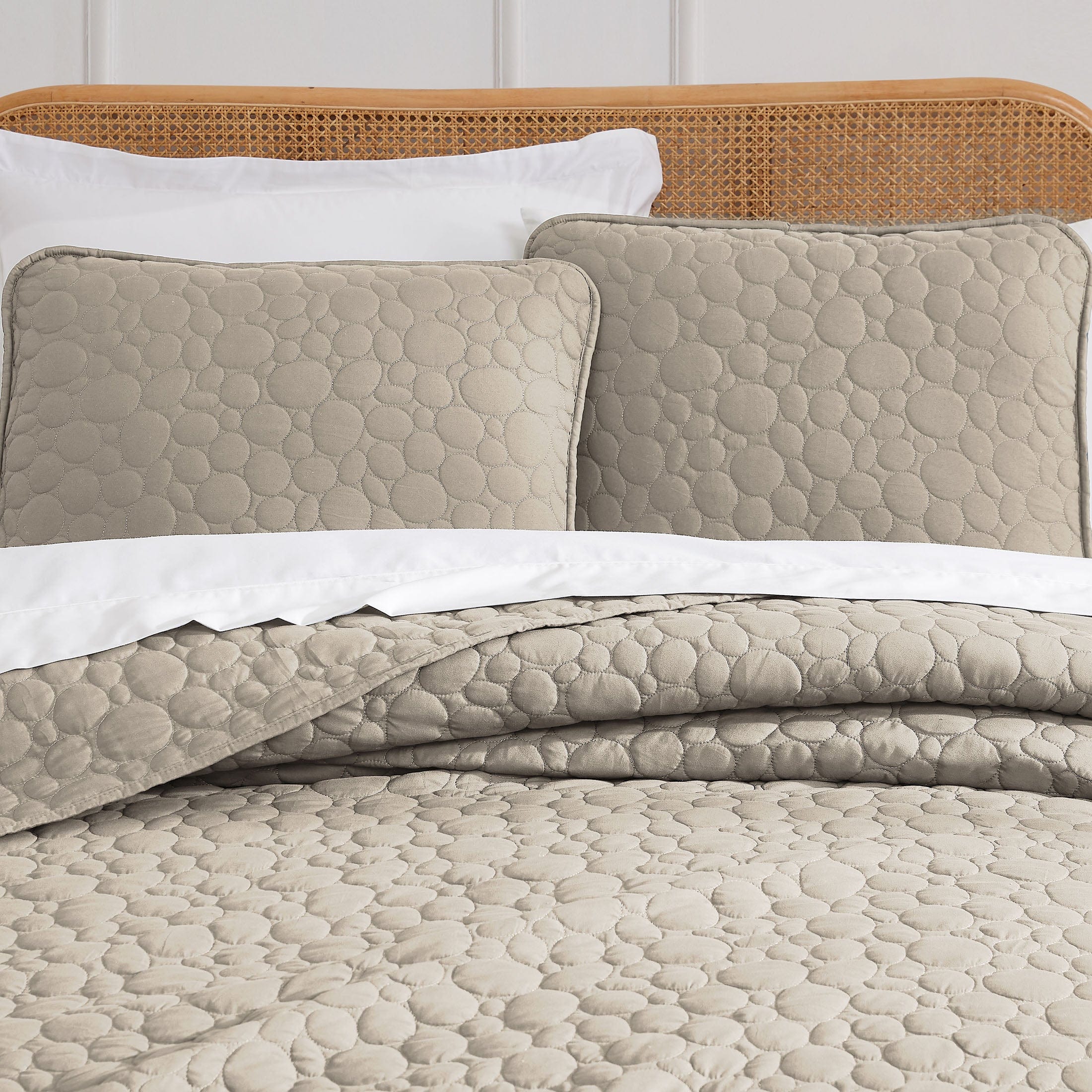 Pebbles Oversized Quilt Set