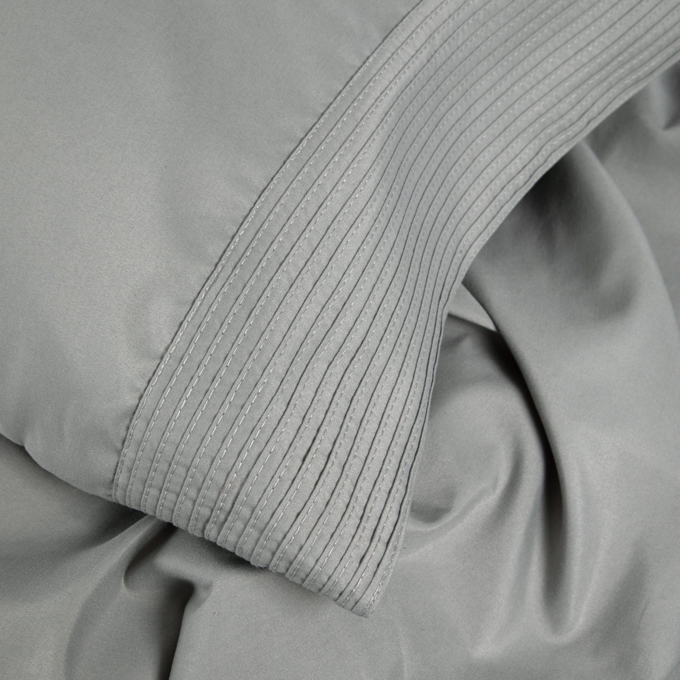 Vilano Extra Deep Pocket Pleated Sheet Set
