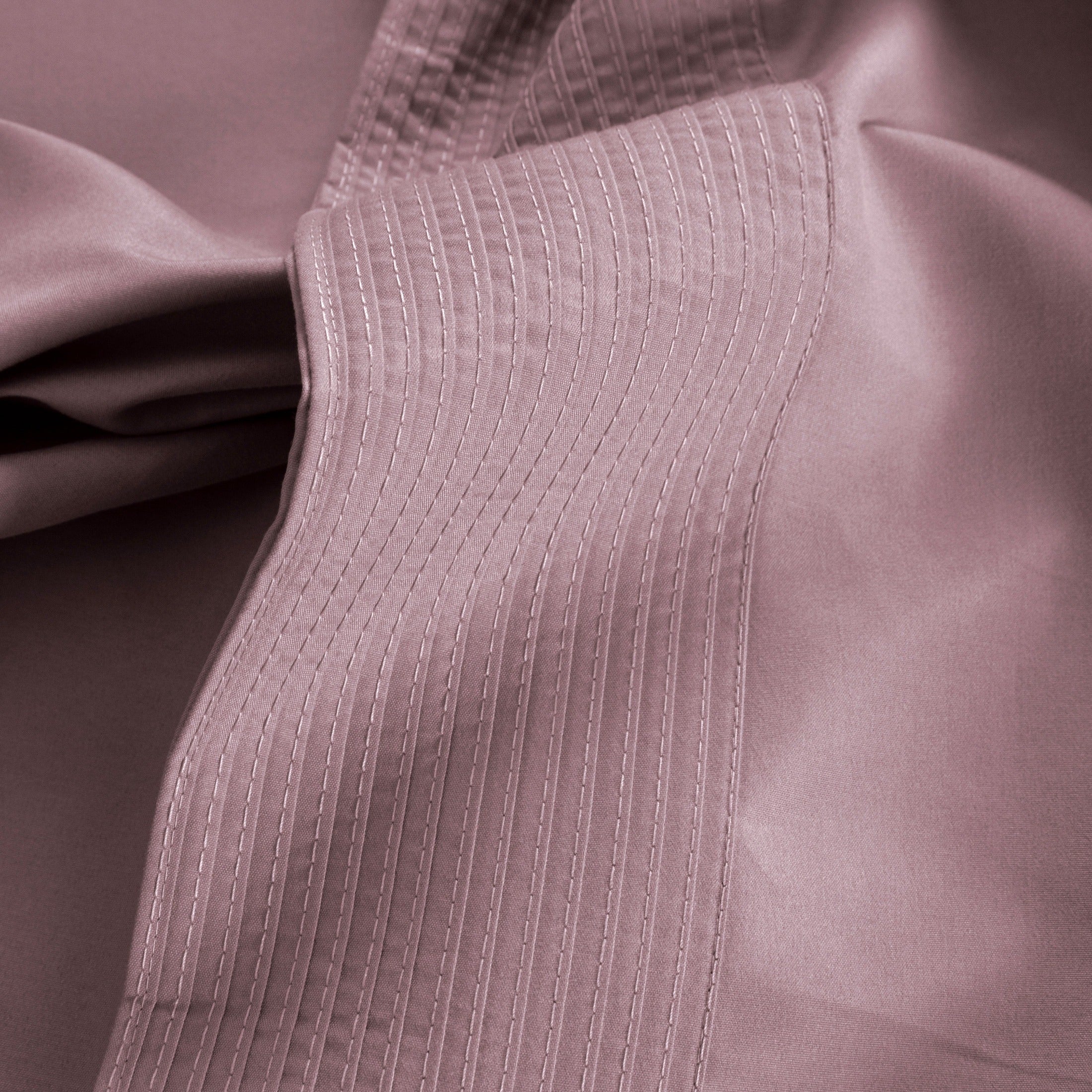 Vilano Extra Deep Pocket Pleated Sheet Set