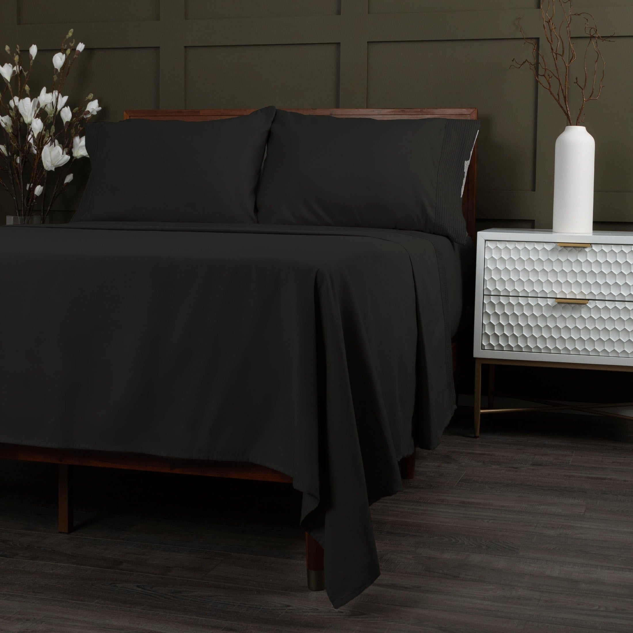 Vilano Extra Deep Pocket Pleated Sheet Set
