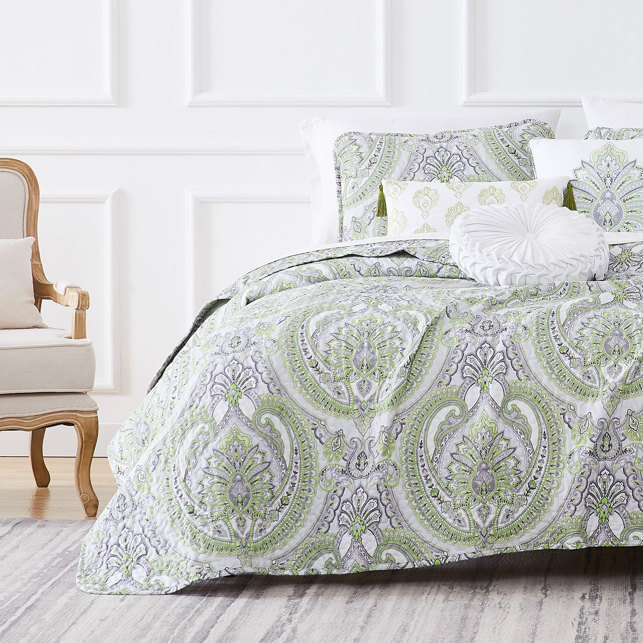 Pure Melody 6-Piece Quilt Bedding Set