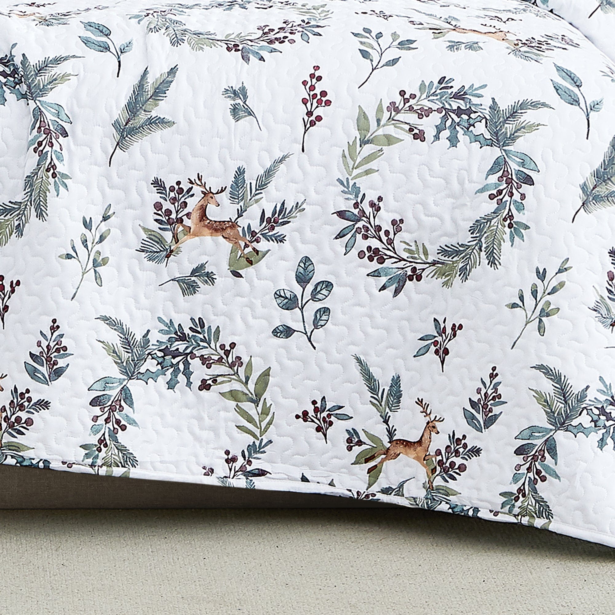 Happy Holidays Oversized Quilt Set