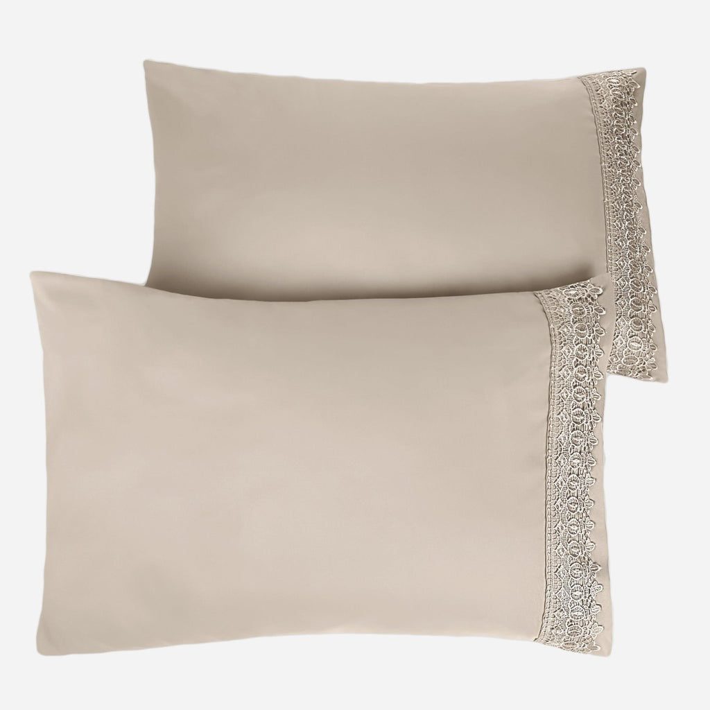 Vilano Lace Hem Pillow Cases
