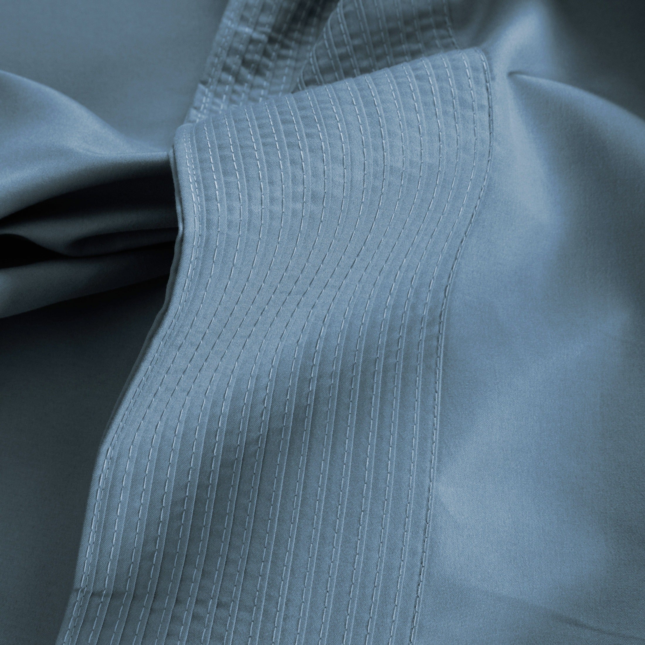 Vilano Extra Deep Pocket Pleated Sheet Set