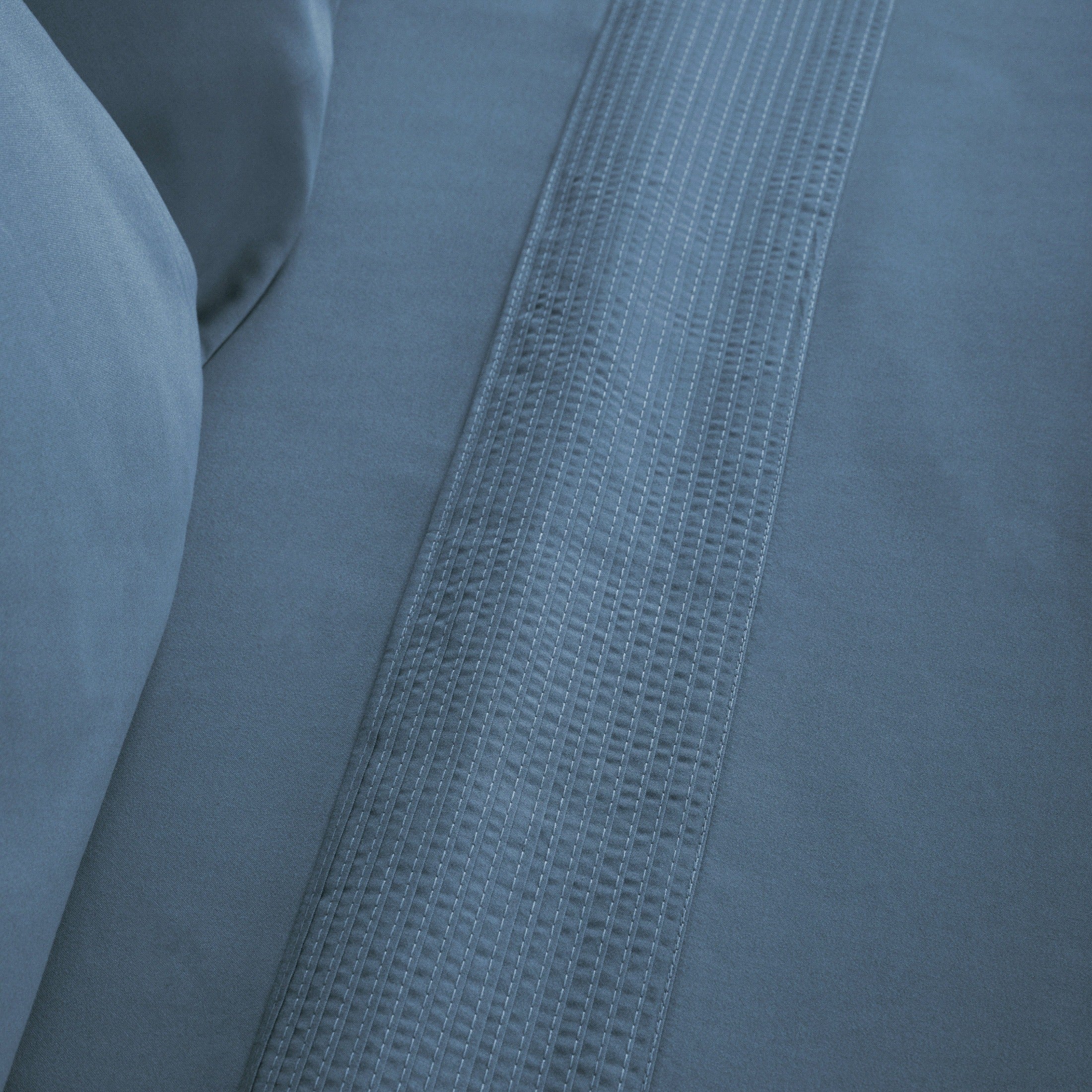 Vilano Extra Deep Pocket Pleated Sheet Set